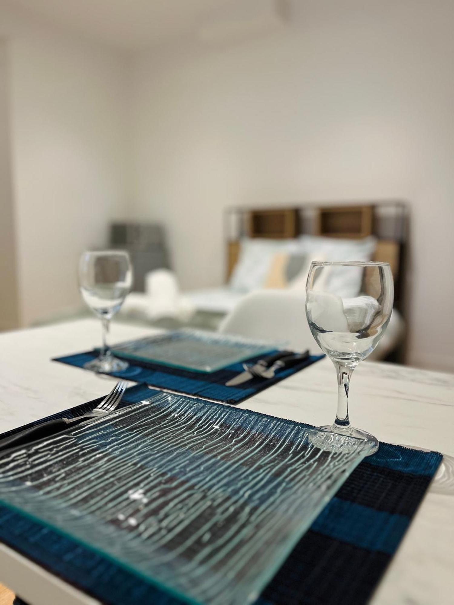 Ferienwohnung La Ruche Arrageoise - Parking Gratuit - Cozy - Grand Lit - Long Sejour Arras Exterior foto