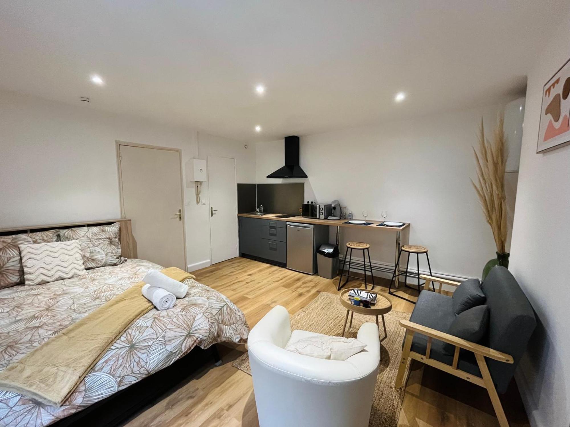 Ferienwohnung La Ruche Arrageoise - Parking Gratuit - Cozy - Grand Lit - Long Sejour Arras Exterior foto